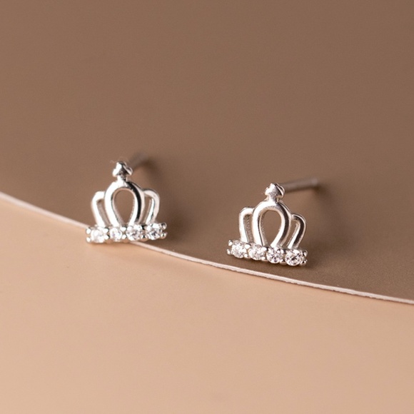 Sterling Silver Crown Stud Earrings Princess Crown Rhinestone Stud Earrings - Picture 1 of 5